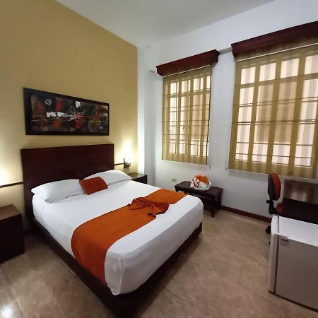 Hotel 721 Pereira Dış mekan fotoğraf