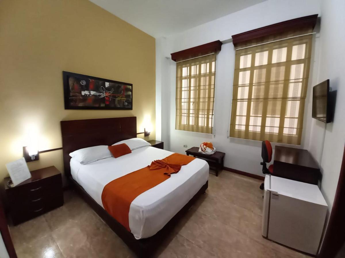 Hotel 721 Pereira Dış mekan fotoğraf